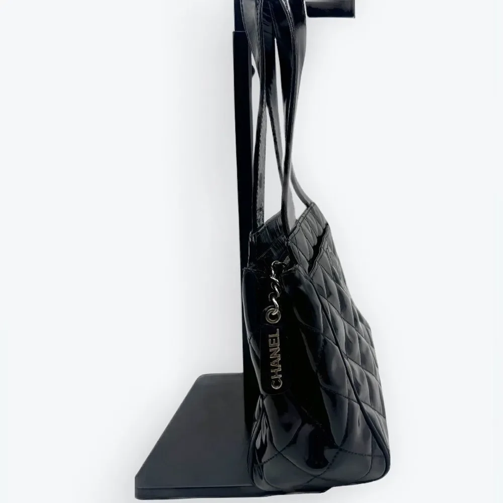 Auth Vtg Chanel Small CC Black Quilted Patent Leather Slit Pocket Shoulder Bag